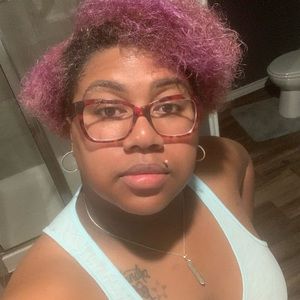 Meet your Posher, Shawndra